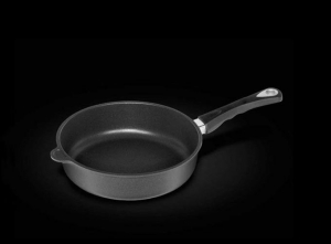 ماهیتابه عمیق کد ۷۲۰ با قطر ۲۰ و ارتفاع ۷ سانتی‌متر مناسب تهیه پیاز داغ و نعناع داغ با قابلیت قرار دادن در فر تا ۲۴۰ درجه سانتی گراد