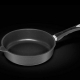 ماهیتابه عمیق کد ۷۲۴ با قطر ۲۴ و ارتفاع ۷ سانتی‌متر مناسب تهیه انواع سس ها با قابلیت قرار دادن در فر تا ۲۴۰ درجه سانتی گراد