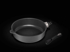ماهیتابه عمیق کد ۷۲۴z با قطر ۲۴ و ارتفاع ۷ سانتی‌متر مناسب تهیه انواع سس با قابلیت قرار دادن در فر با درجه حرارت نامحدود