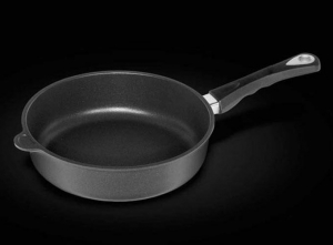 ماهیتابه عمیق کد ۷۲۸ با قطر ۲۸ و ارتفاع ۷ سانتی‌متر مناسب سرخ کردن کدو و بادمجان با قابلیت قرار دادن در فر تا ۲۴۰ درجه سانتی گراد